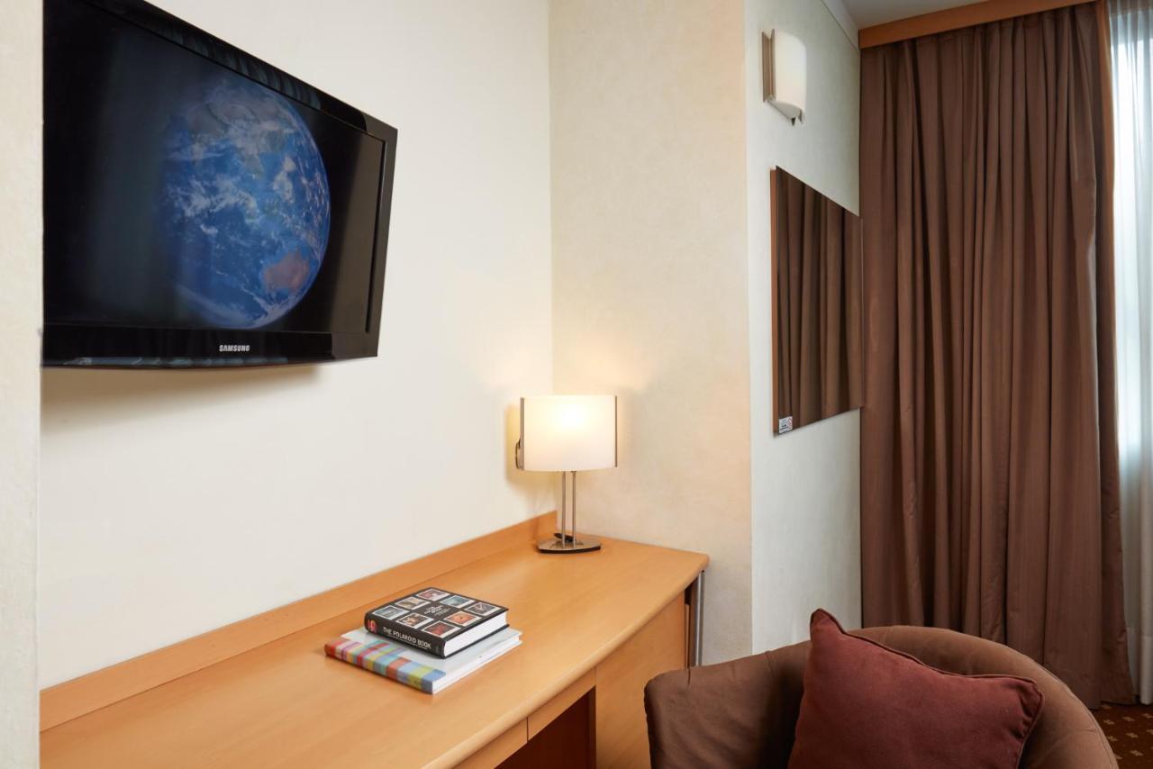 Garda Hotel Montichiari Eksteriør bilde
