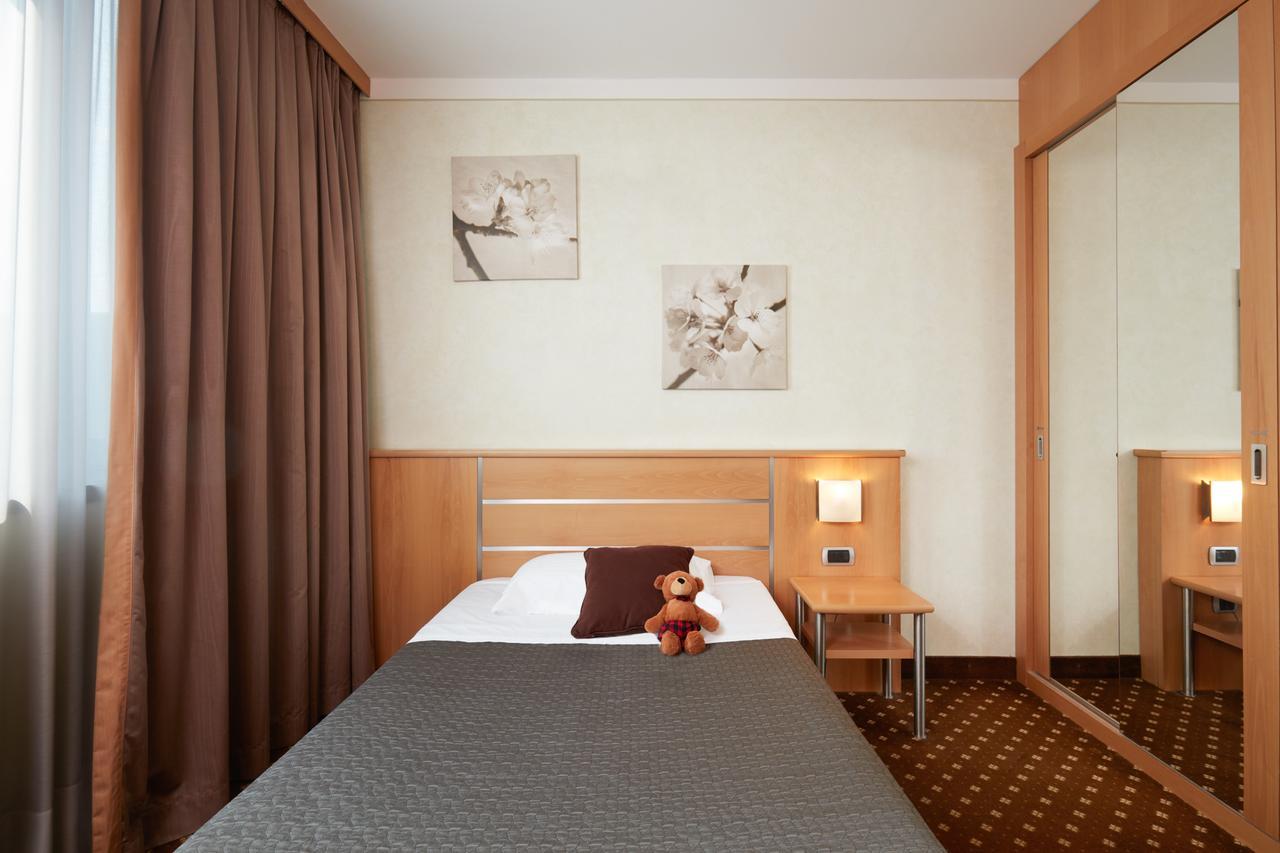 Garda Hotel Montichiari Eksteriør bilde