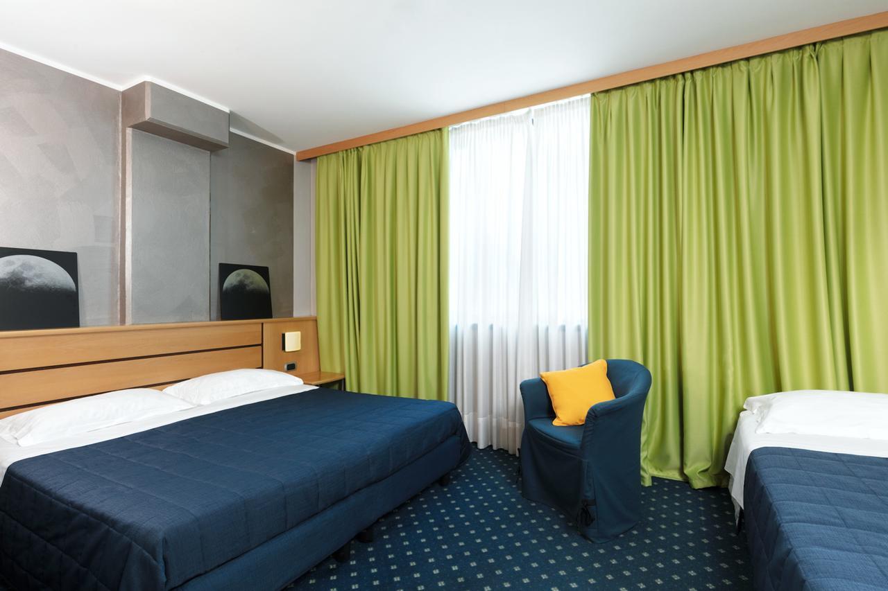 Garda Hotel Montichiari Eksteriør bilde